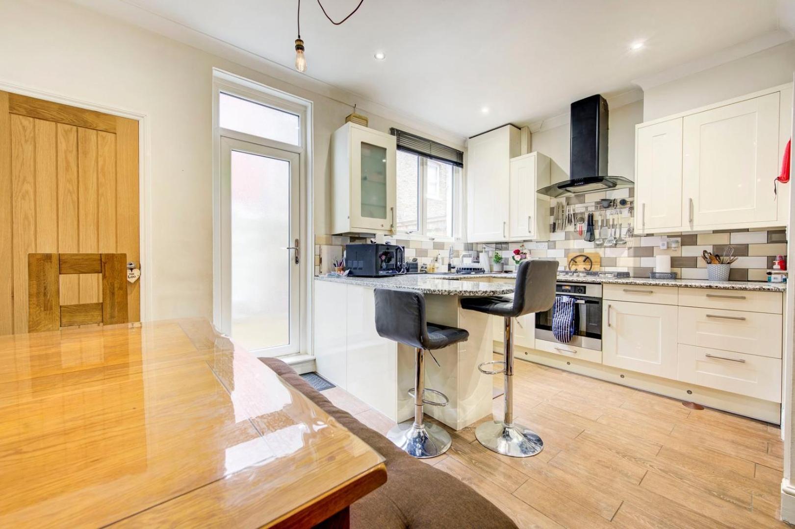 Guestready - Tranquility Near Shepherd'S Bush 런던 외부 사진